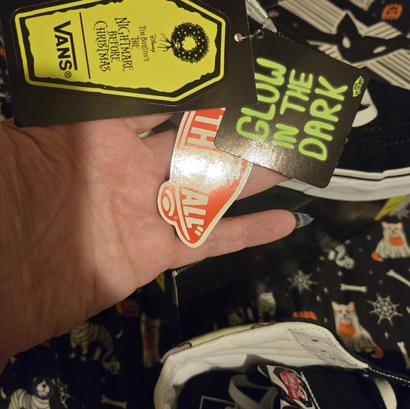 Vans The Nightmare Before Christmas Glow in the Dark Black Shoes - Picture 1 of 5